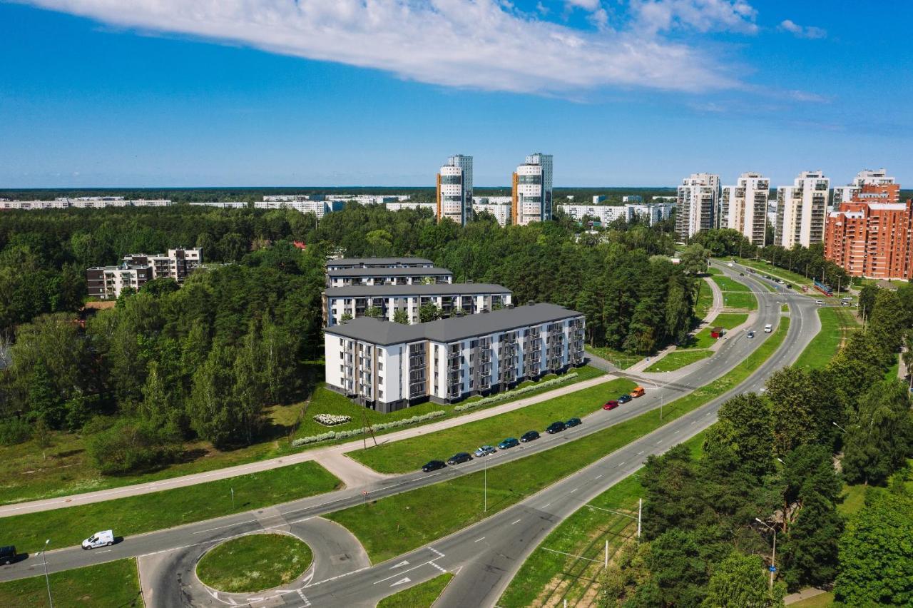 Cozy 2-Bedrooms Apartment In A New Complex Near The Airport And The Center Riga Esterno foto